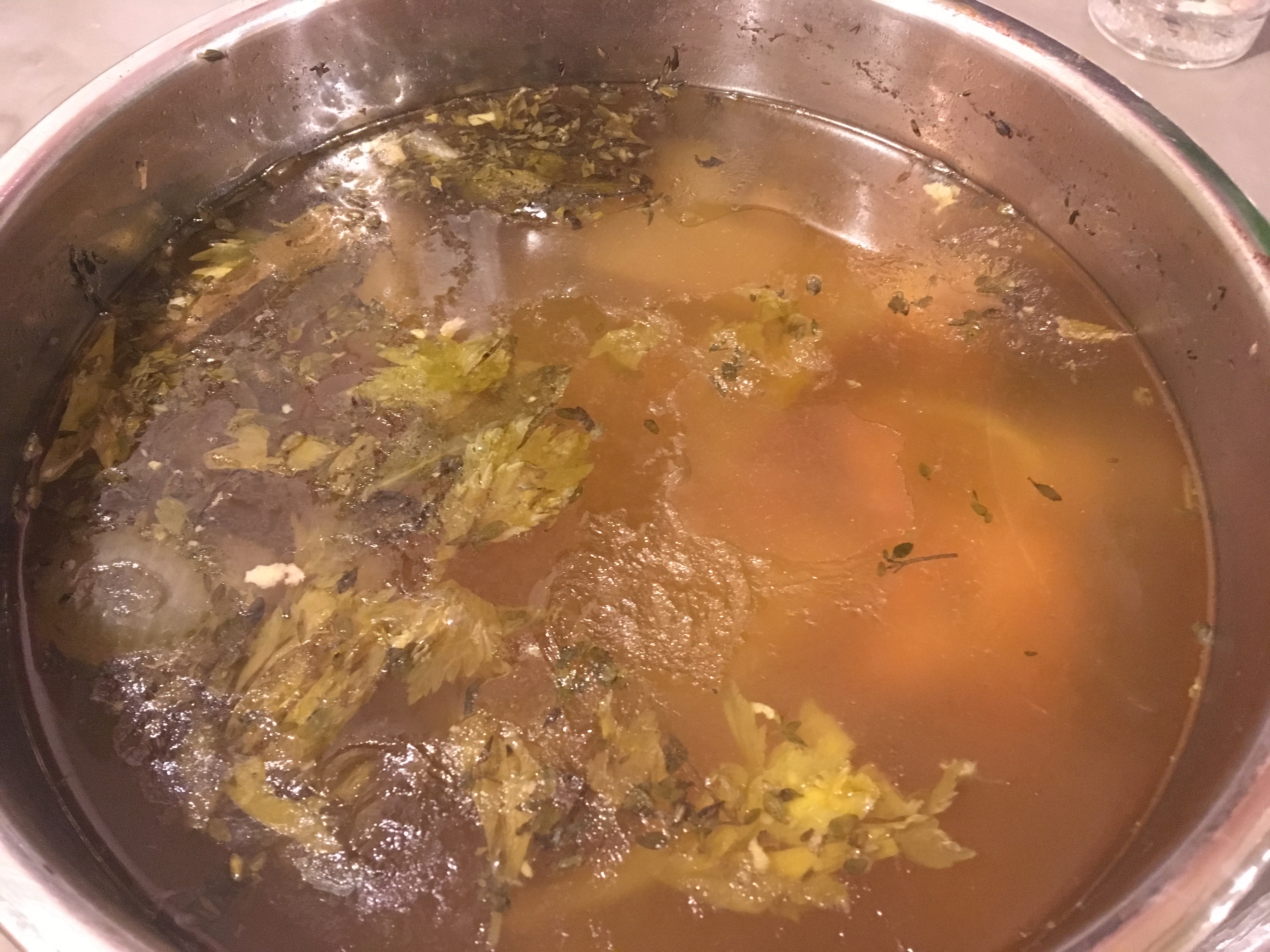Simple (and Fast) Instant Pot Bone Broth